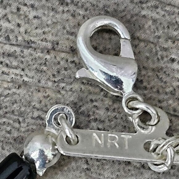 Vintage AVON NRT 3 Strand Retro Faux Turquoise & Pearl Black Bead Necklace - Picture 4 of 5